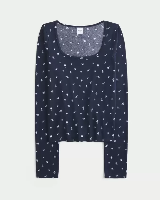 Gemütliches Pyjamaoberteil mit Blumenmuster