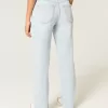 Gerade geschnittene Jeans mit hoher Taille und heller Waschung