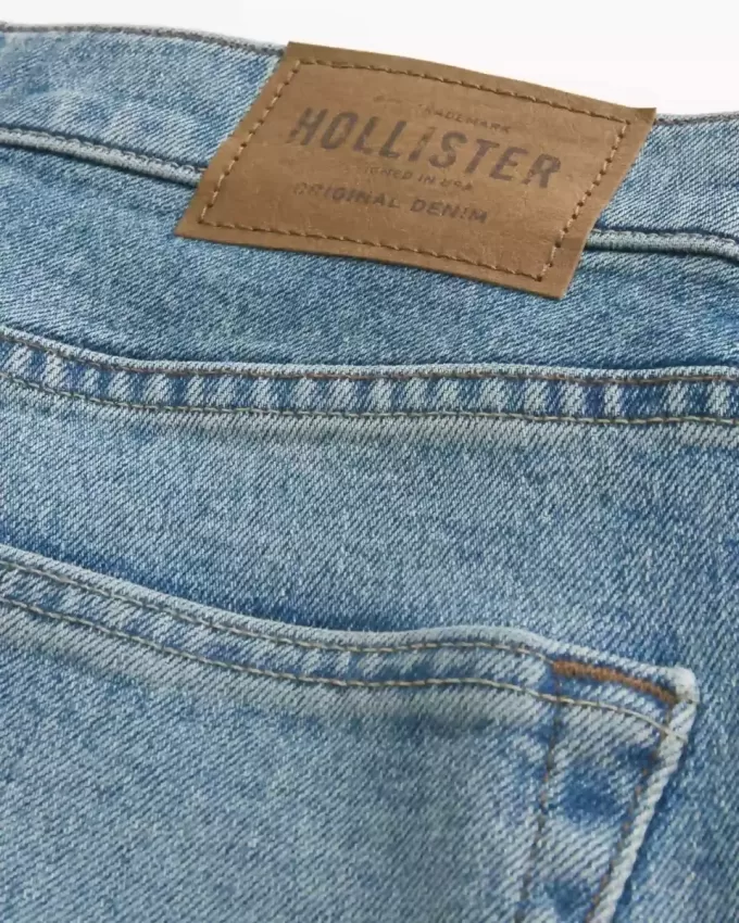 Gerade Jeans in mittlerer Waschung Gerade Jeans in mittlerer Waschung