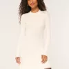 Geripptes Skater-Mini-Sweatkleid Geripptes Skater-Mini-Sweatkleid
