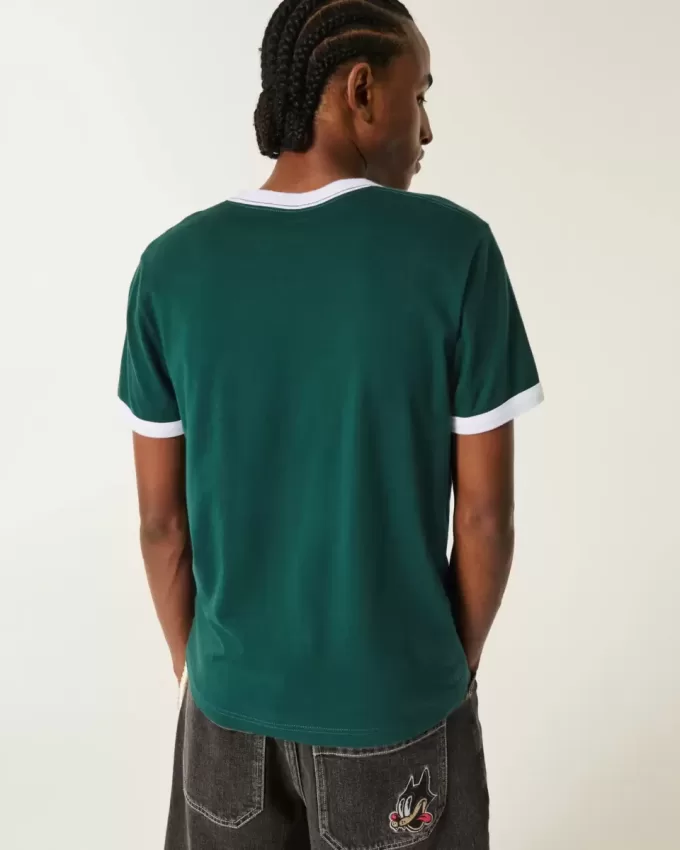 Geschrumpftes Ringer-T-Shirt