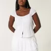 Gesmokter Mini-Skort mit Stufen Gesmokter Mini-Skort mit Stufen