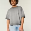 Gewaschenes Baggy Crop T-Shirt mit Rundhalsausschnitt Gewaschenes Baggy Crop T-Shirt mit Rundhalsausschnitt