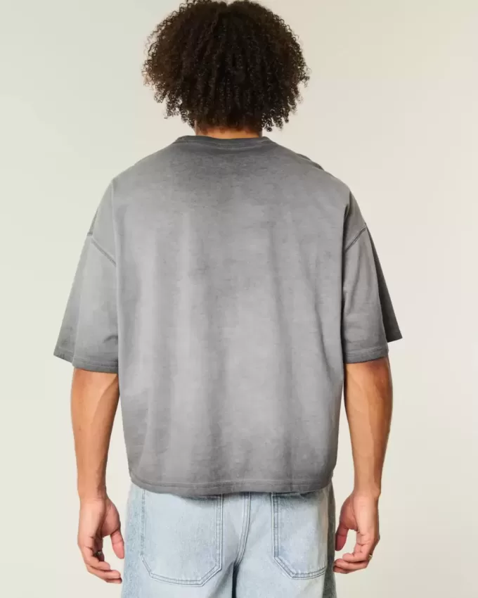 Gewaschenes Baggy Crop T-Shirt mit Rundhalsausschnitt Gewaschenes Baggy Crop T-Shirt mit Rundhalsausschnitt
