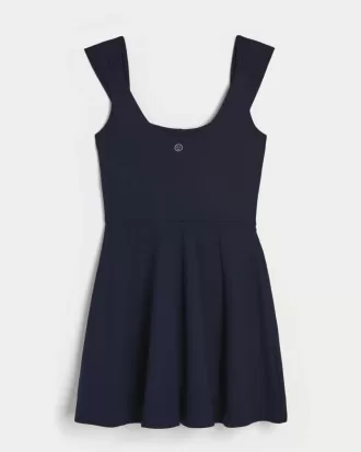 Gilly Hicks Active Cinch-Kleid