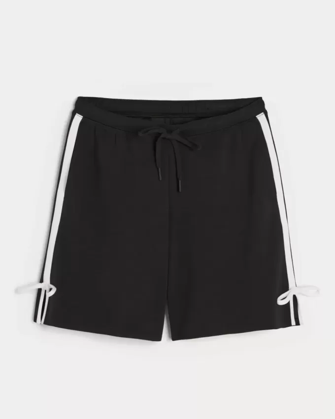 Gilly Hicks Active Cooldown Shorts mit seitlicher Schleife Gilly Hicks Active Cooldown Shorts mit seitlicher Schleife