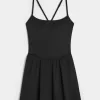 Gilly Hicks Active Kleid mit Riemchenrücken