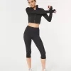 Gilly Hicks Active Recharge Capri-Leggings Gilly Hicks Active Recharge Capri-Leggings
