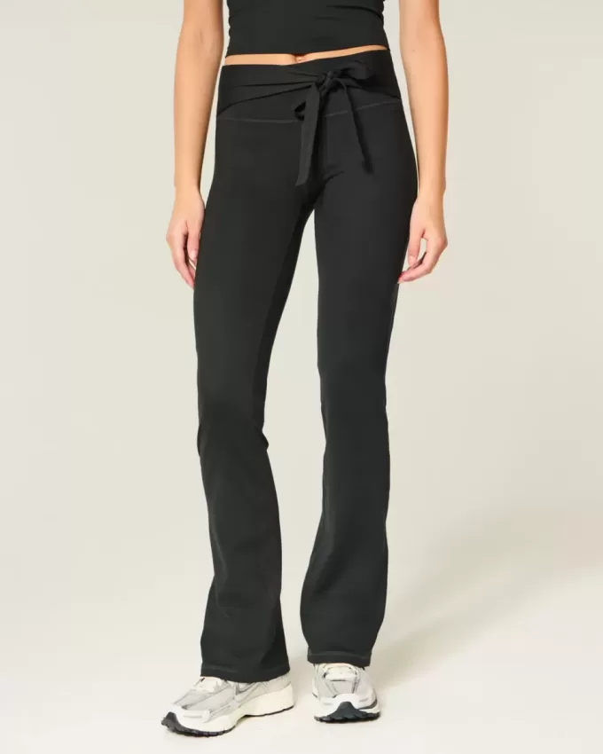 Gilly Hicks Active Recharge Stiefel-Leggings mit Bindegürtel Gilly Hicks Active Recharge Stiefel-Leggings mit Bindegürtel