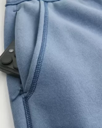 Große Jogginghose mit Naht