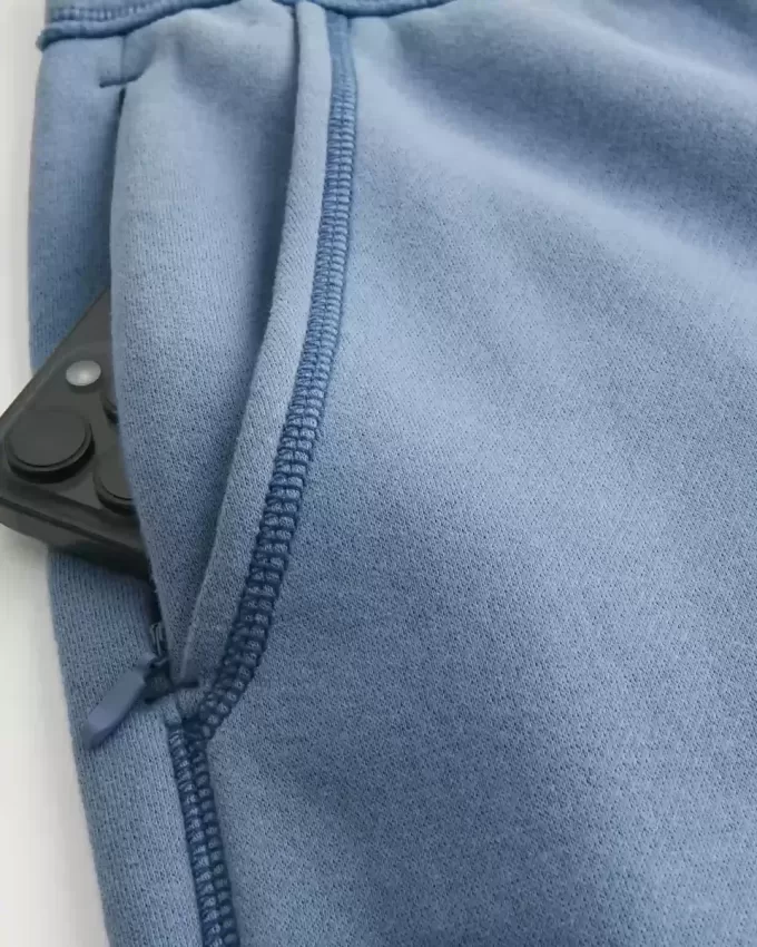 Große Jogginghose mit Naht