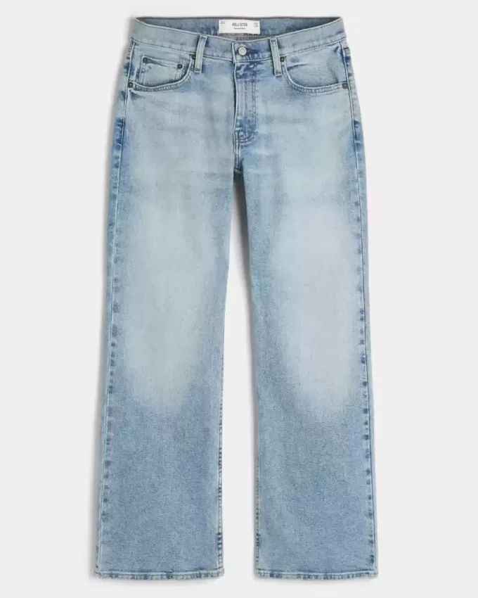 Hell gewaschene, legere Bootcut-Jeans
