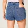 Hoch geschnittene Jeansshorts in A-Linie mit mittlerer Waschung und Blumenstickerei Hoch geschnittene Jeansshorts in A-Linie mit mittlerer Waschung und Blumenstickerei
