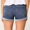 Hoch geschnittene, zerrissene Shortie-Shorts aus dunklem Denim Hoch geschnittene, zerrissene Shortie-Shorts aus dunklem Denim