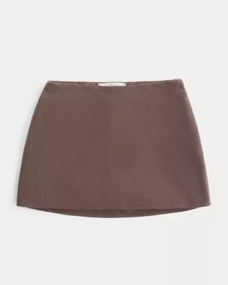 Hoch geschnittener A-Linien-Mini-Skort