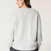 Hollister – Bequemer Cloud-Pullover mit Rundhalsausschnitt und Zopfmuster