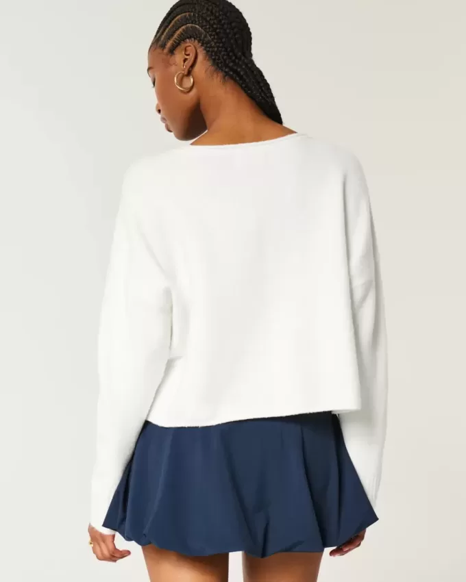 Hollister – Bequemer Pullover mit Wolkengrafik und Kerbkragen Hollister – Bequemer Pullover mit Wolkengrafik und Kerbkragen