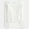 Hollister – Bequemer, schulterfreier Pullover mit Cloud-Stickerei
