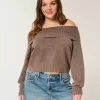 Hollister – Bequemer, schulterfreier Pullover mit Umschlag in Cloud
