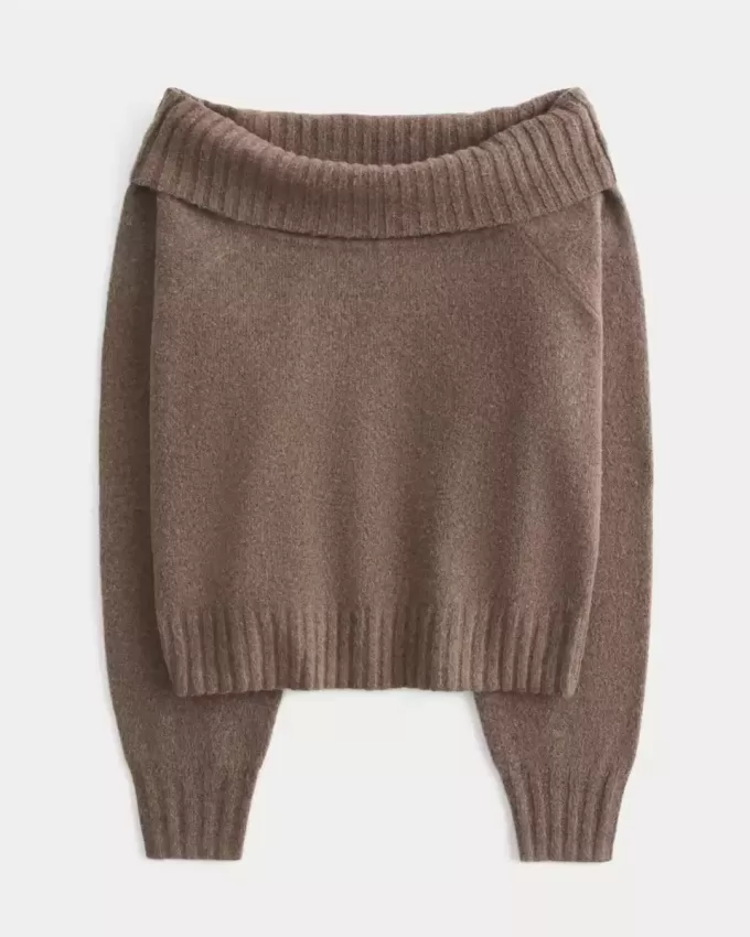 Hollister – Bequemer, schulterfreier Pullover mit Umschlag in Cloud