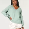 Hollister – Comfy Cloud – Oversize-Pullover mit V-Ausschnitt