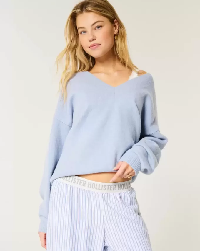 Hollister – Comfy Cloud – Oversize-Pullover mit V-Ausschnitt Hollister – Comfy Cloud – Oversize-Pullover mit V-Ausschnitt