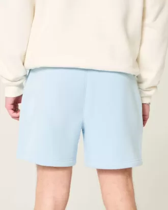 Hollister – Feel Good – Lockere Shorts aus Fleece bis zur Mitte des Oberschenkels