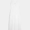 Hollister – Sofia – Maxikleid mit seitlich gesmokten Ösen Hollister – Sofia – Maxikleid mit seitlich gesmokten Ösen