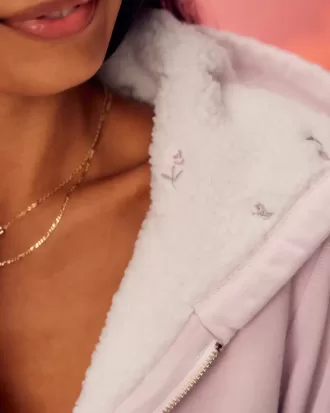 Hollister x Crocs – Kapuzenpullover mit Sherpa-Futter und Reißverschluss