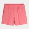 Hybrid-Aktivshorts bis zur Mitte des Oberschenkels