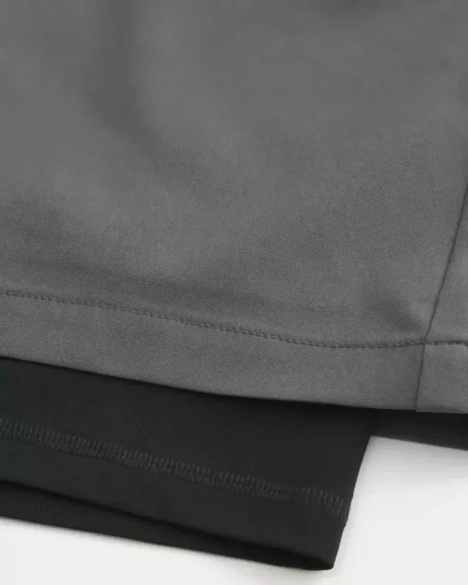 Hybrid-Aktivshorts bis zur Mitte des Oberschenkels