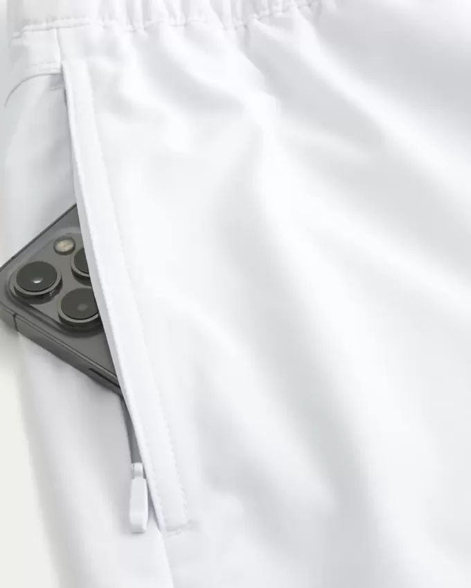 Hybrid-Aktivshorts bis zur Mitte des Oberschenkels Hybrid-Aktivshorts bis zur Mitte des Oberschenkels