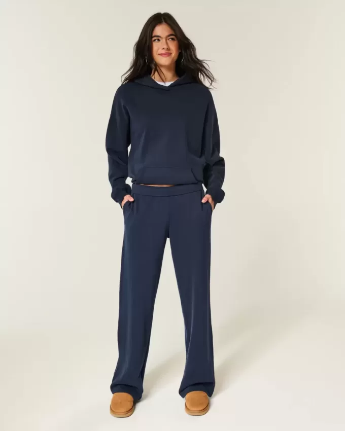Jogginghose mit weitem Bein Jogginghose mit weitem Bein