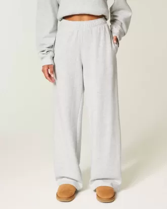 Jogginghose mit weitem Bein