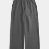 Jogginghose mit weitem Bein