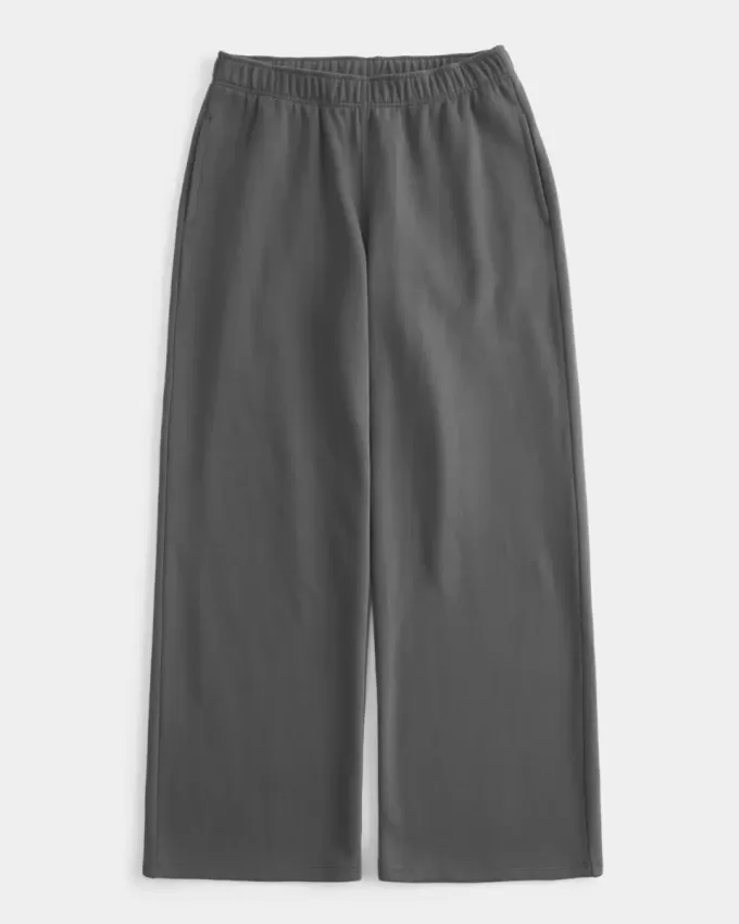Jogginghose mit weitem Bein