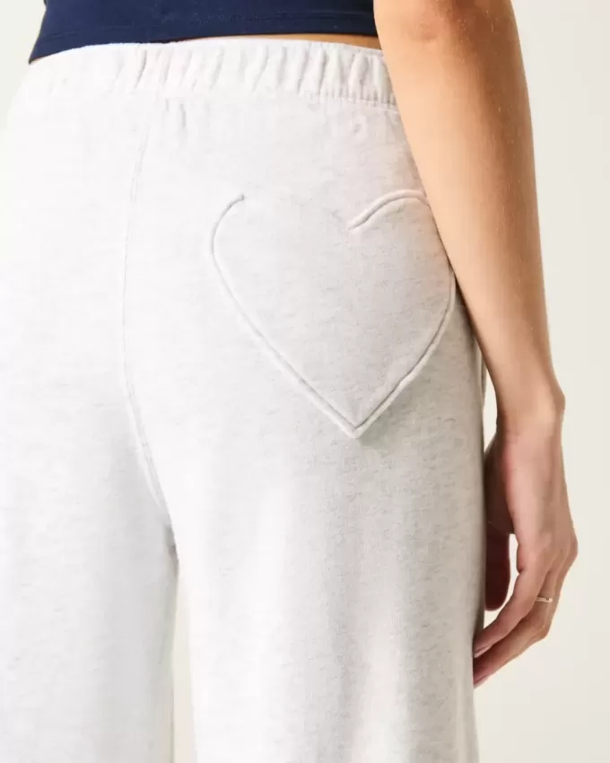Jogginghose mit weitem Bein und Herztasche