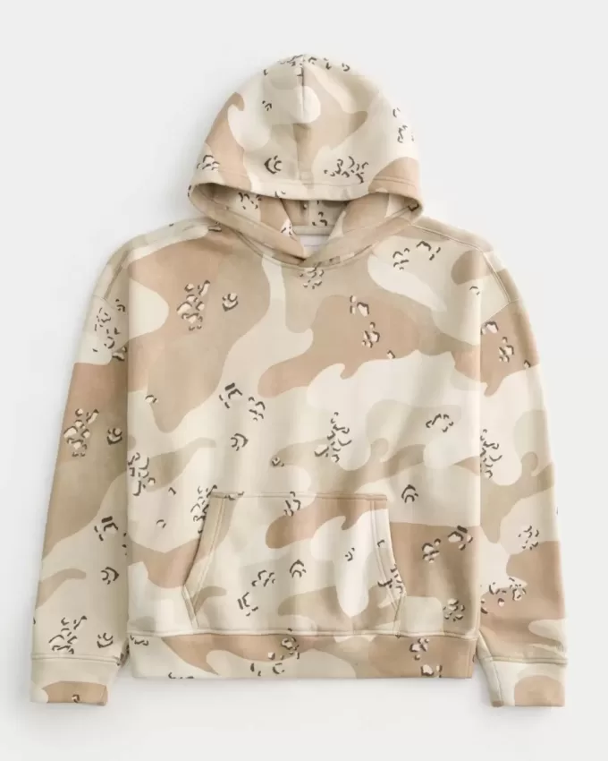 Kastenförmiger Kapuzenpullover mit Camouflage-Muster