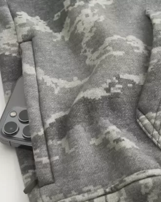 Kastenförmiger Kapuzenpullover mit Camouflage-Muster