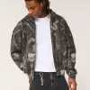 Kastenförmiger Kapuzenpullover mit Camouflage-Muster und Reißverschluss Kastenförmiger Kapuzenpullover mit Camouflage-Muster und Reißverschluss