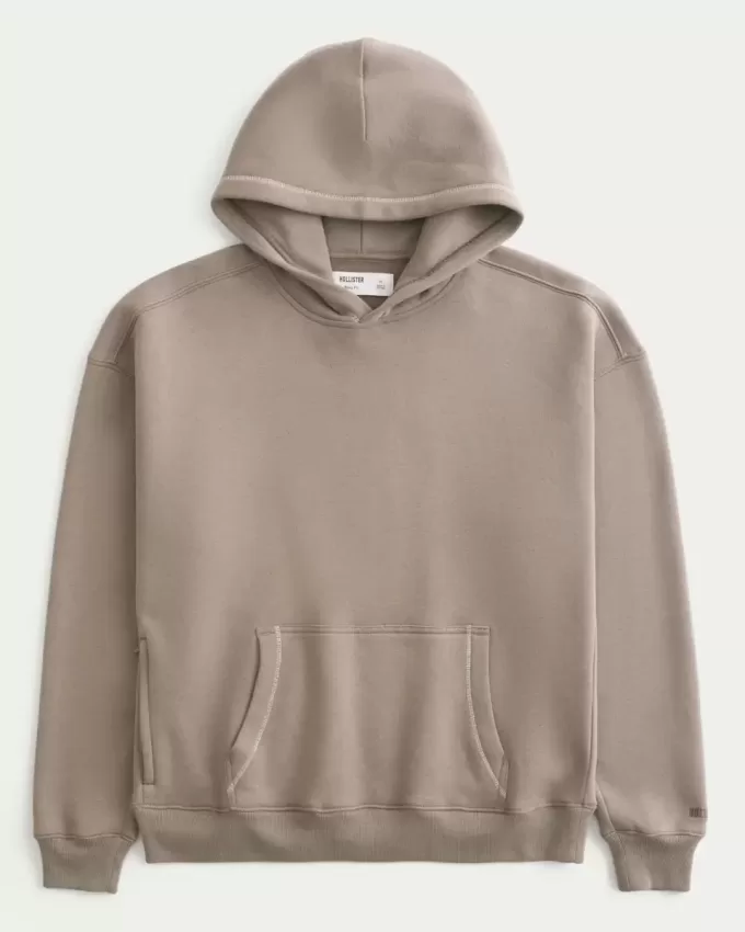 Kastenförmiger Kapuzenpullover mit Kontraststichen Kastenförmiger Kapuzenpullover mit Kontraststichen