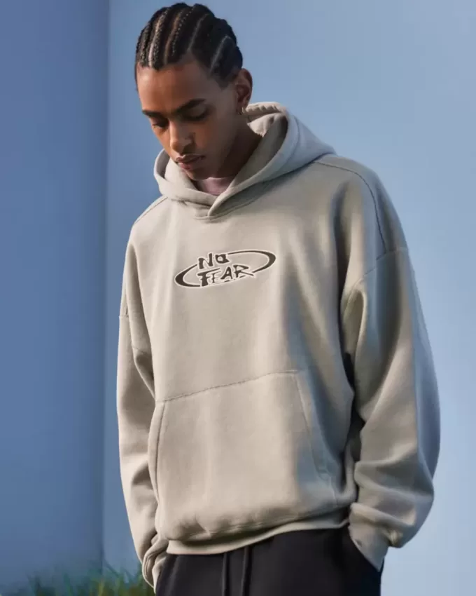 Kastenförmiger Kapuzenpullover mit „No Fear“-Grafik