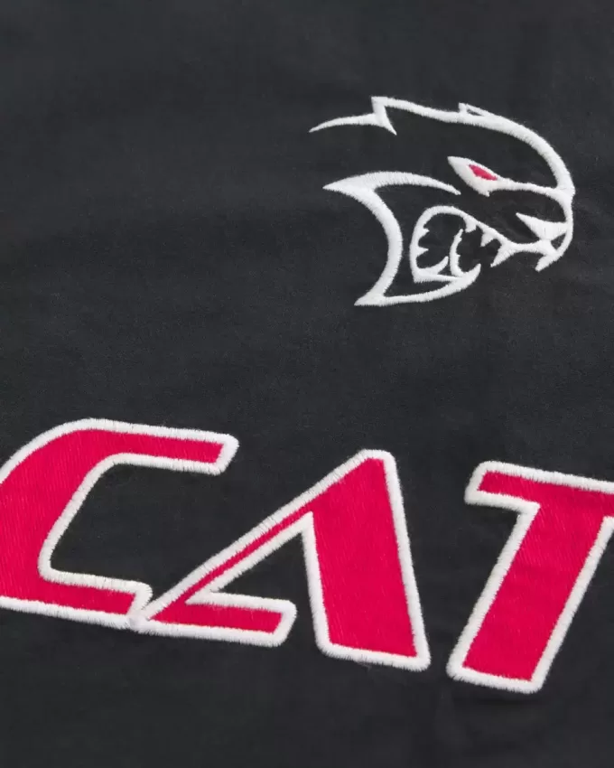 Kastenförmiges Kurzarm-Shirt mit Dodge Hellcat-Grafik Kastenförmiges Kurzarm-Shirt mit Dodge Hellcat-Grafik