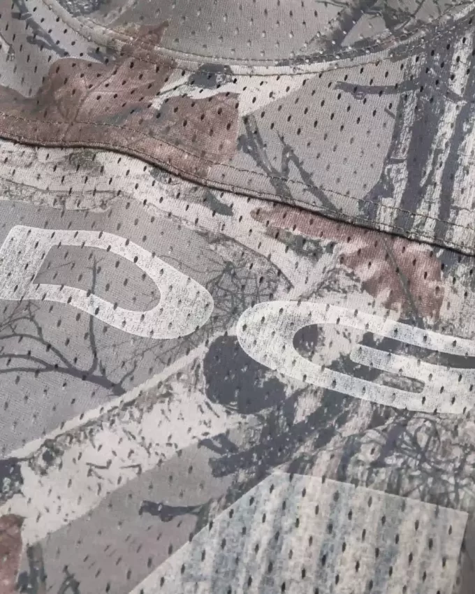 Kastenförmiges, kurzes Camo Dodge-Grafiktrikot Kastenförmiges, kurzes Camo Dodge-Grafiktrikot