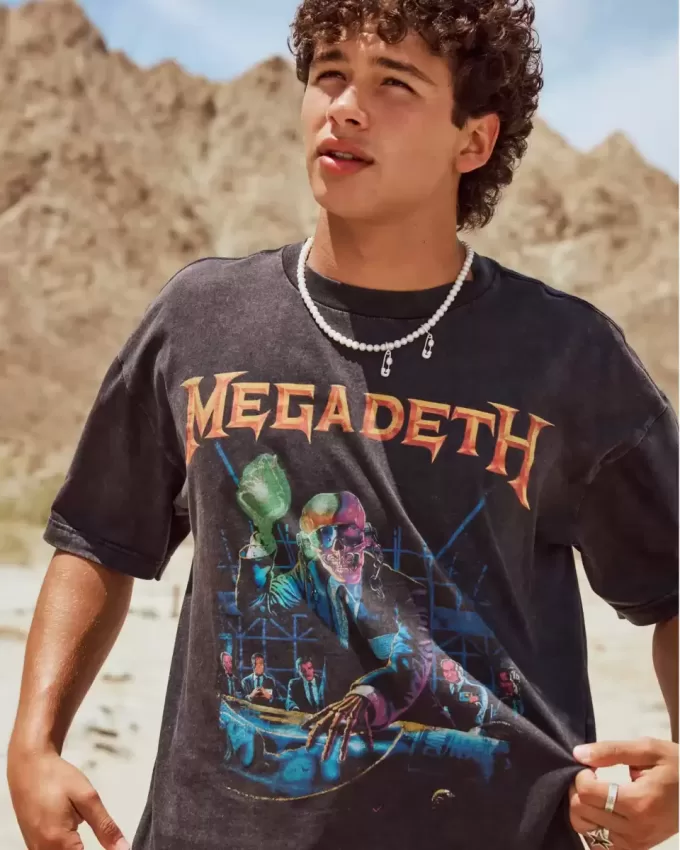 Kastenförmiges Megadeth Tour-T-Shirt mit Grafik Kastenförmiges Megadeth Tour-T-Shirt mit Grafik