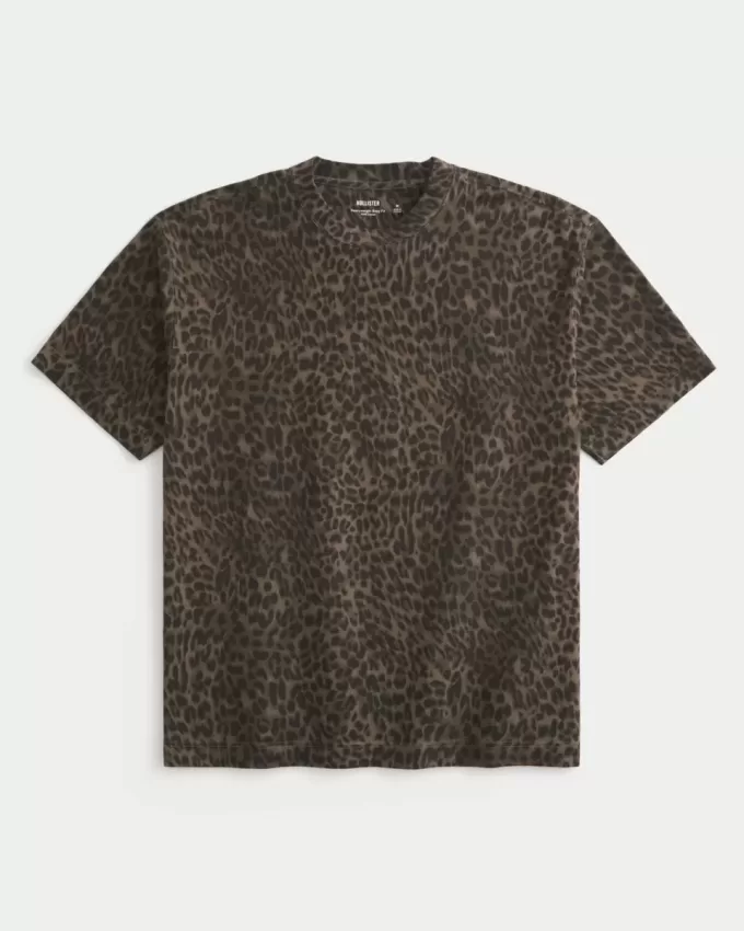 Kastenförmiges, schweres Rundhals-T-Shirt aus Baumwolle mit Leopardenmuster Kastenförmiges, schweres Rundhals-T-Shirt aus Baumwolle mit Leopardenmuster