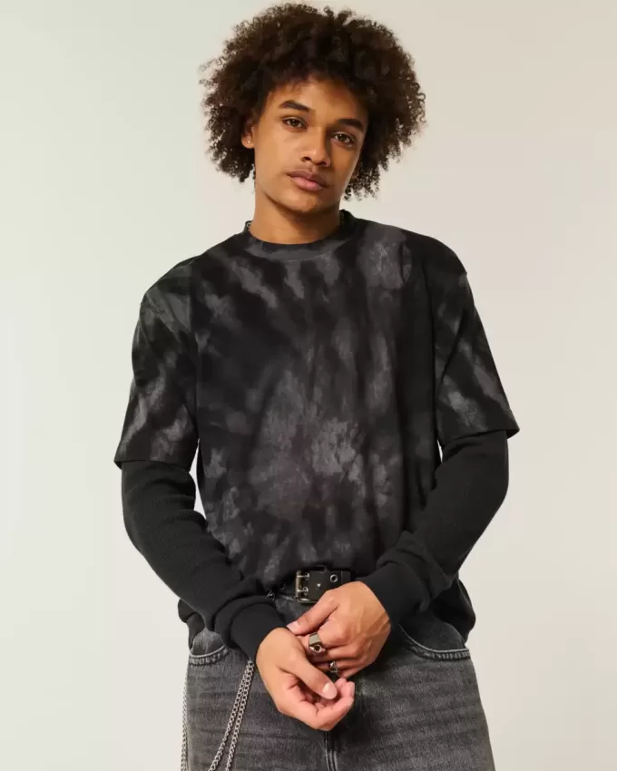Kastenförmiges, schweres T-Shirt aus Batik-Baumwolle mit Rundhalsausschnitt Kastenförmiges, schweres T-Shirt aus Batik-Baumwolle mit Rundhalsausschnitt