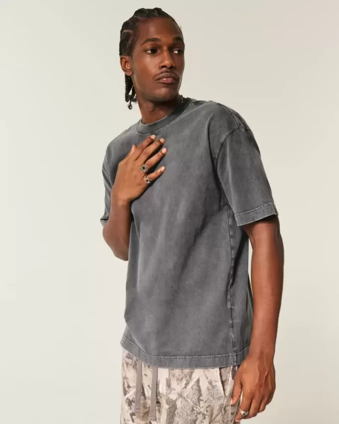 Kastenförmiges, schweres T-Shirt mit Rundhalsausschnitt aus gewaschener Baumwolle