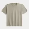 Kastenförmiges, schweres T-Shirt mit Rundhalsausschnitt aus gewaschener Baumwolle Kastenförmiges, schweres T-Shirt mit Rundhalsausschnitt aus gewaschener Baumwolle
