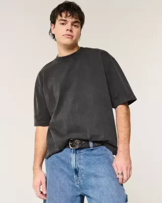 Kastiges, schweres, kurzes T-Shirt mit Rundhalsausschnitt
